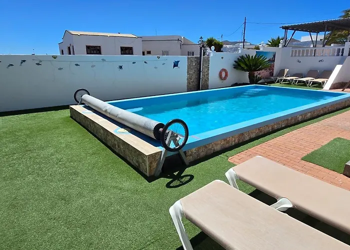 Appartement 2 Bedrooms - Quiet Location - Pool - Adults Only *